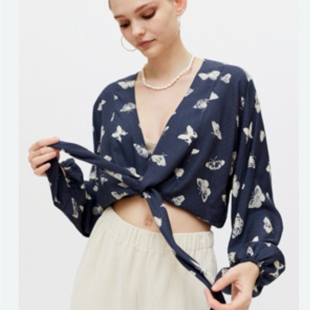 Urban Outfitters Butterfly Tie Front Crop Top Navy Blue‎ Long Sleeve XS